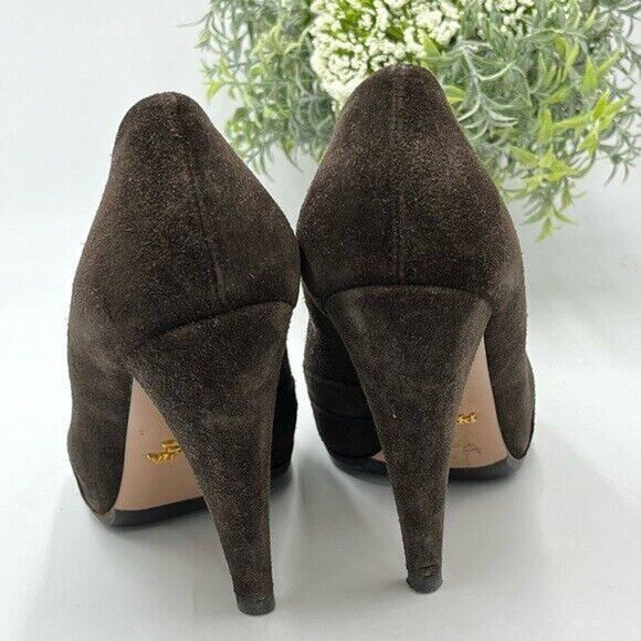 Prada Vintage Brown Suede Pumps Heels Size 37/6.5 With Toe Taps Cone Pleats Sole - Picture 8 of 16